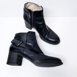 Aquatalia Leather ankle Boots